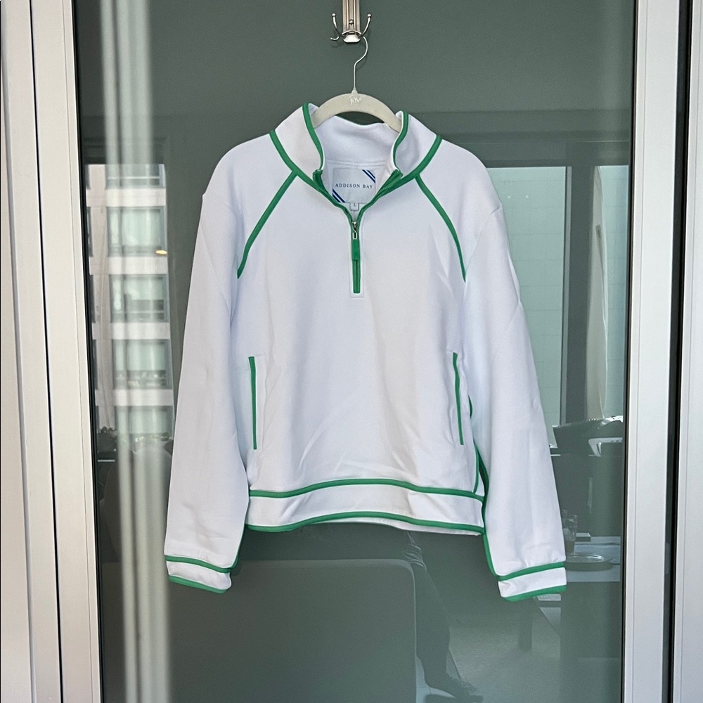 Addison Bay Pullover